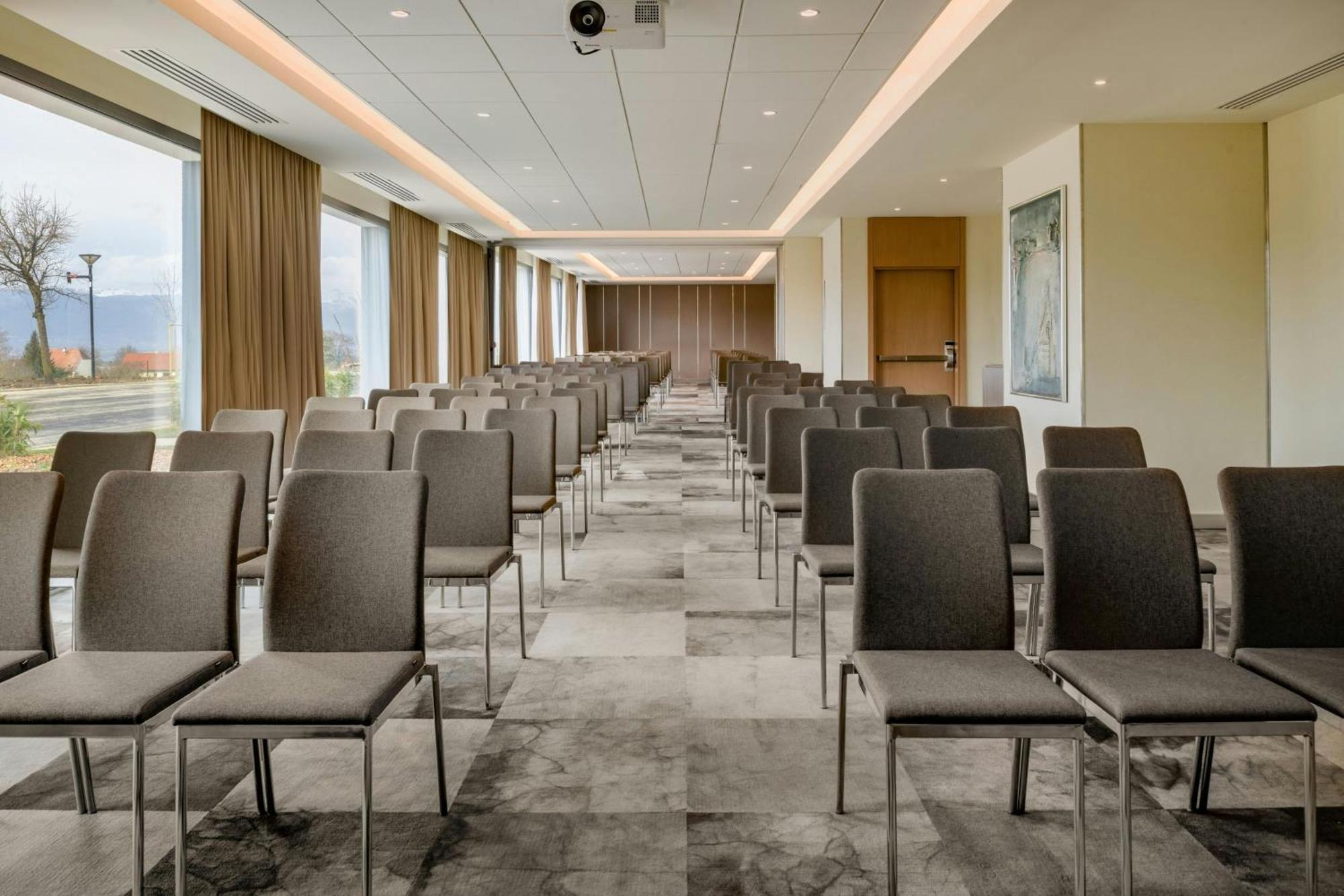 Ac Hotel By Marriott سا جوليا أو جين المظهر الخارجي الصورة