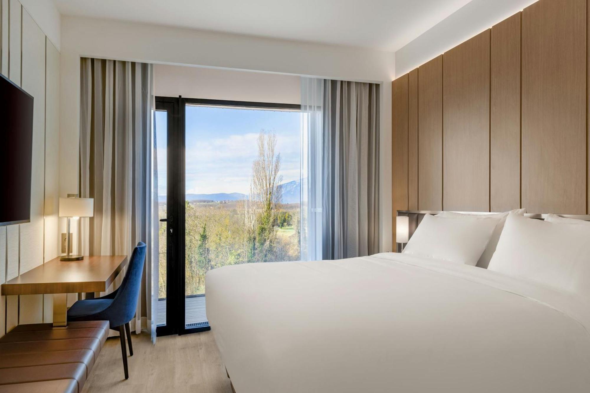 Ac Hotel By Marriott سا جوليا أو جين المظهر الخارجي الصورة