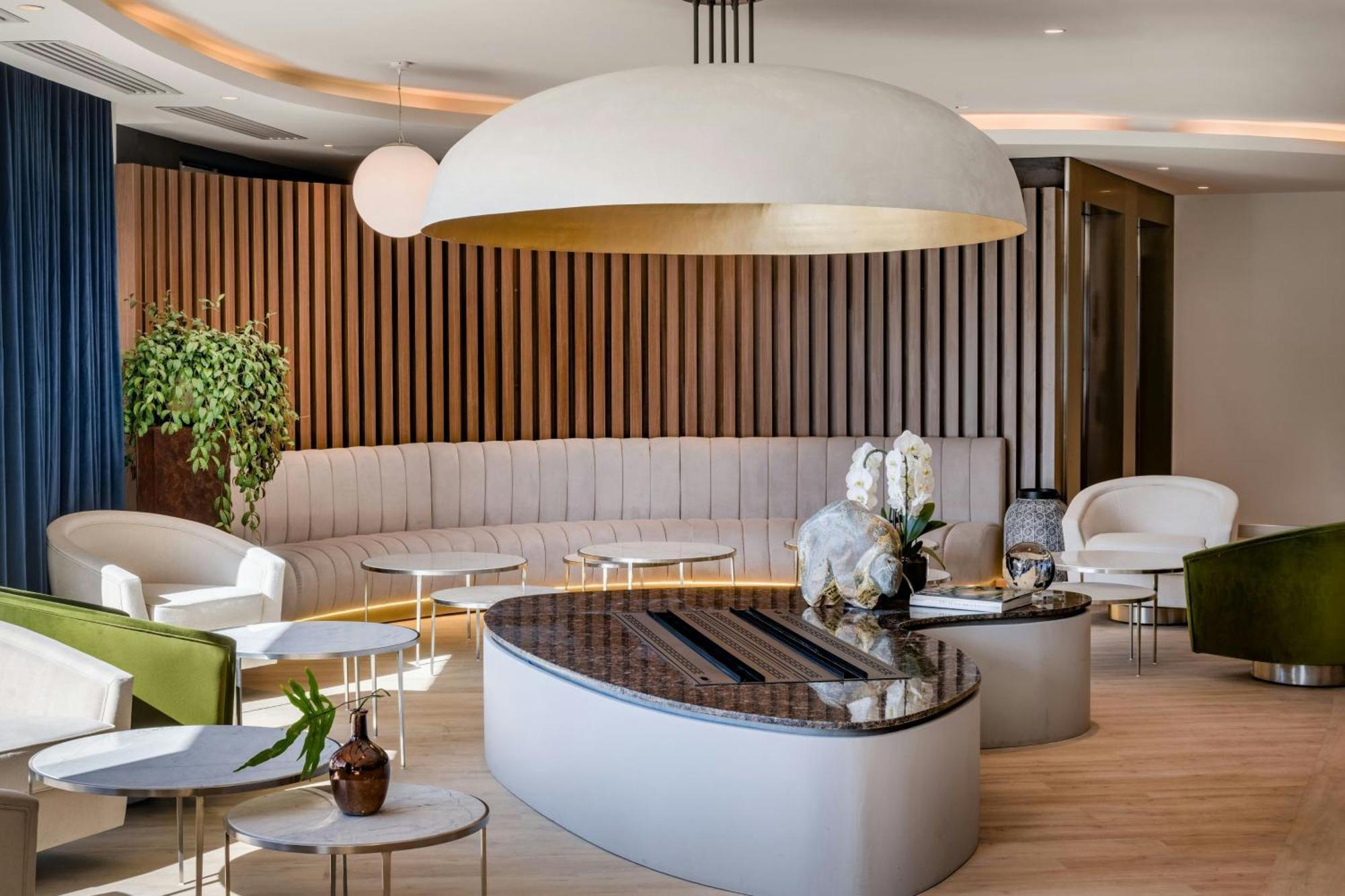 Ac Hotel By Marriott سا جوليا أو جين المظهر الخارجي الصورة