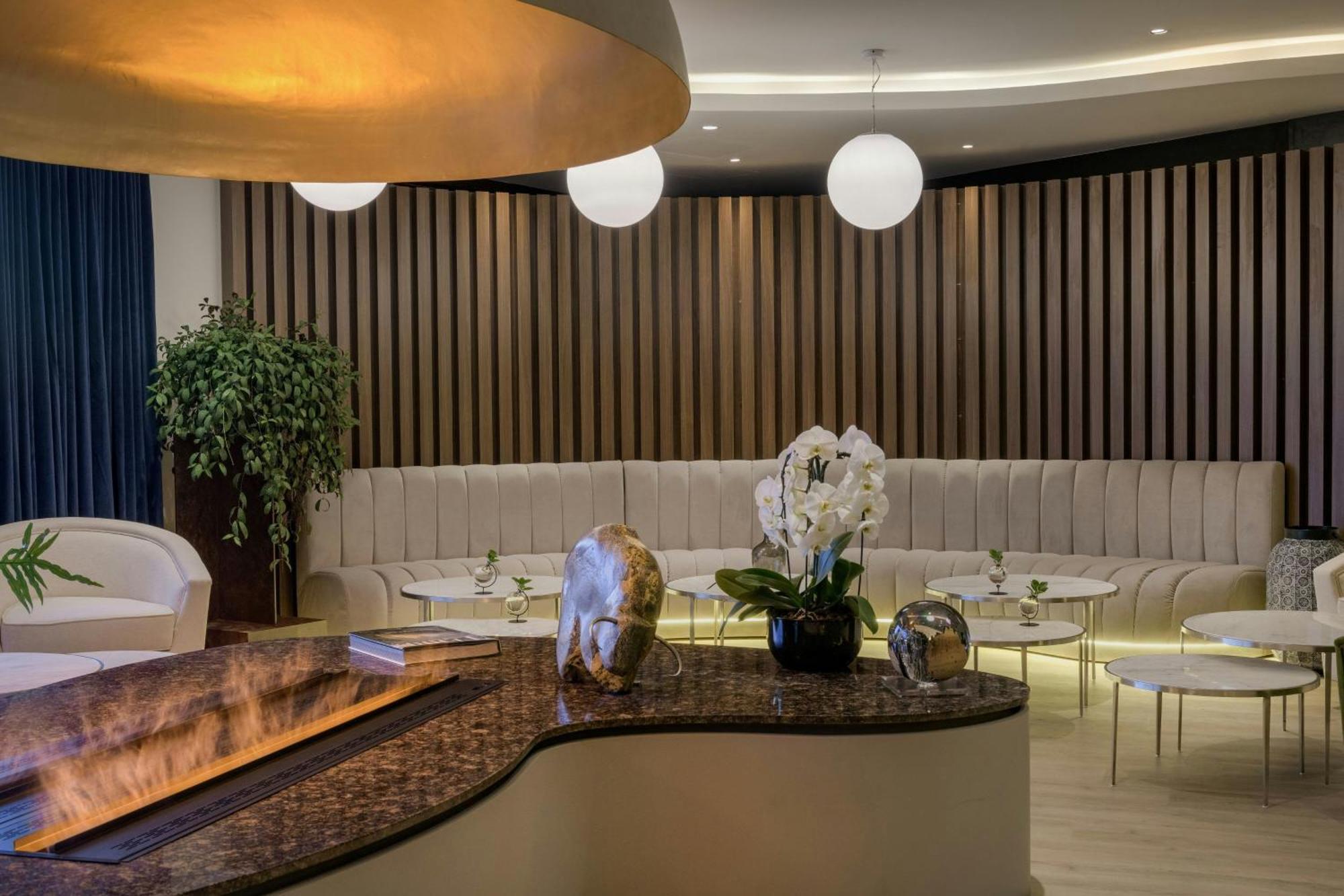 Ac Hotel By Marriott سا جوليا أو جين المظهر الخارجي الصورة