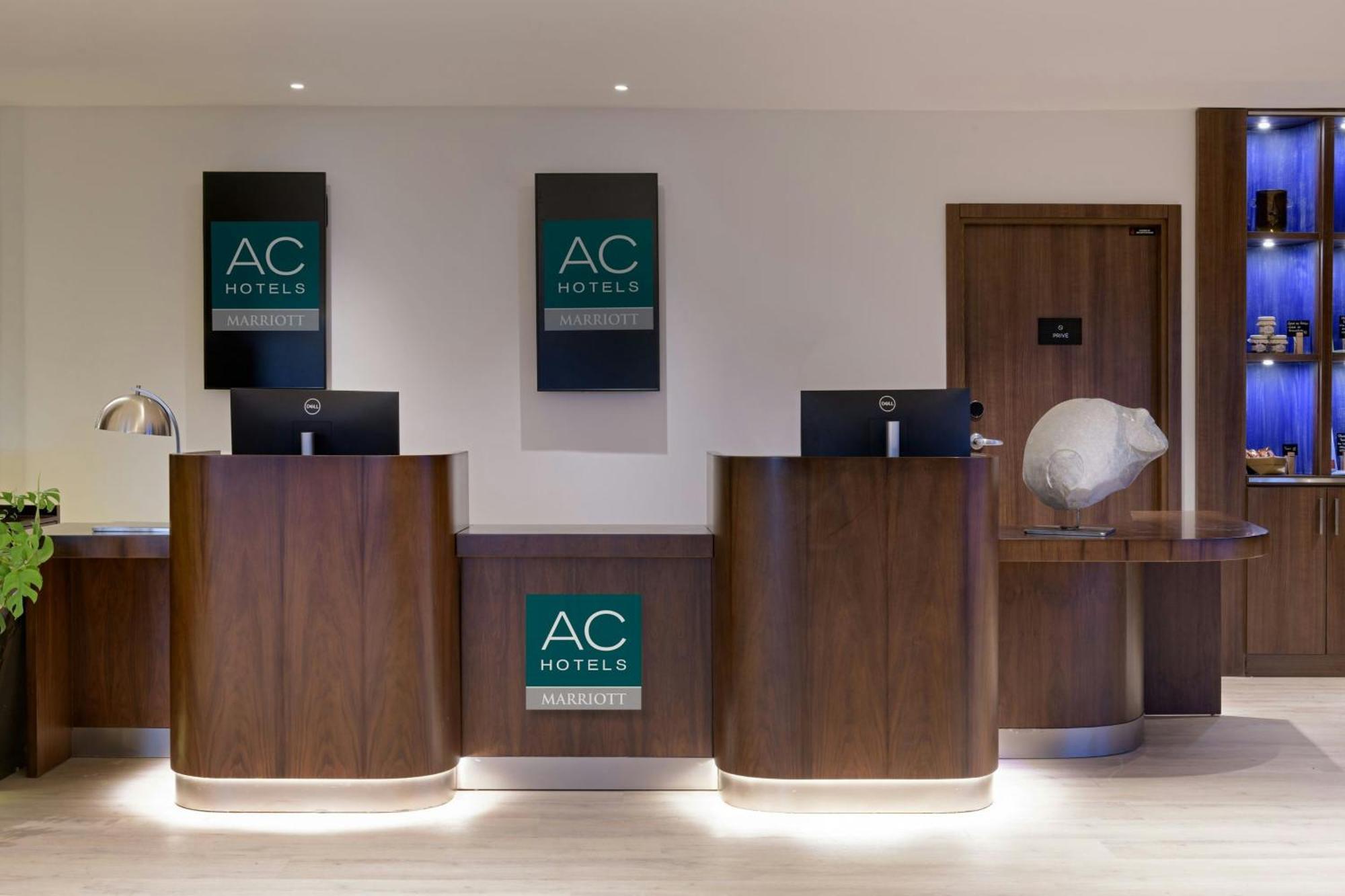 Ac Hotel By Marriott سا جوليا أو جين المظهر الخارجي الصورة